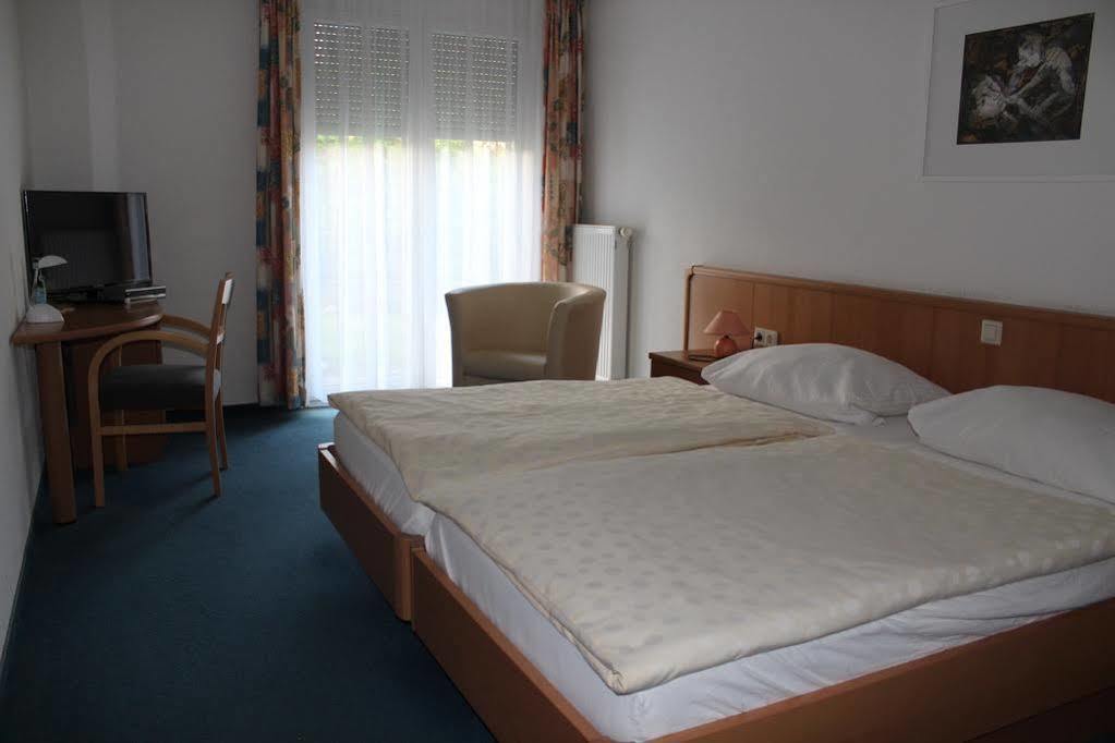 Hotel Zum Goldenen Wagen Maulburg Екстериор снимка